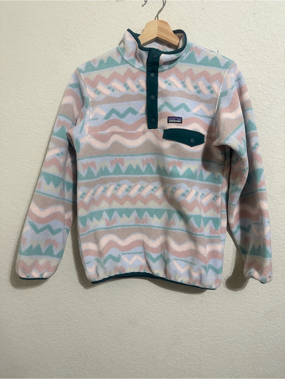 Patagonia Synchilla Fleece Pullover Girls size XL / 14